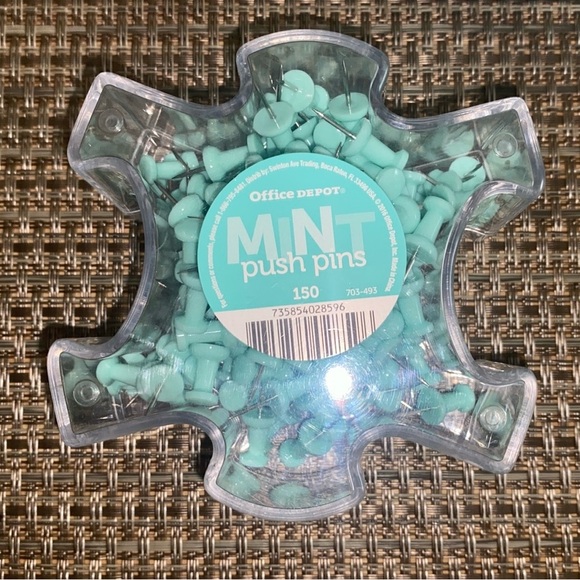 School time! NEW! Aqua Mini Stapler, Mint Small Paper Clips and Push Pins Set! - Picture 4 of 6